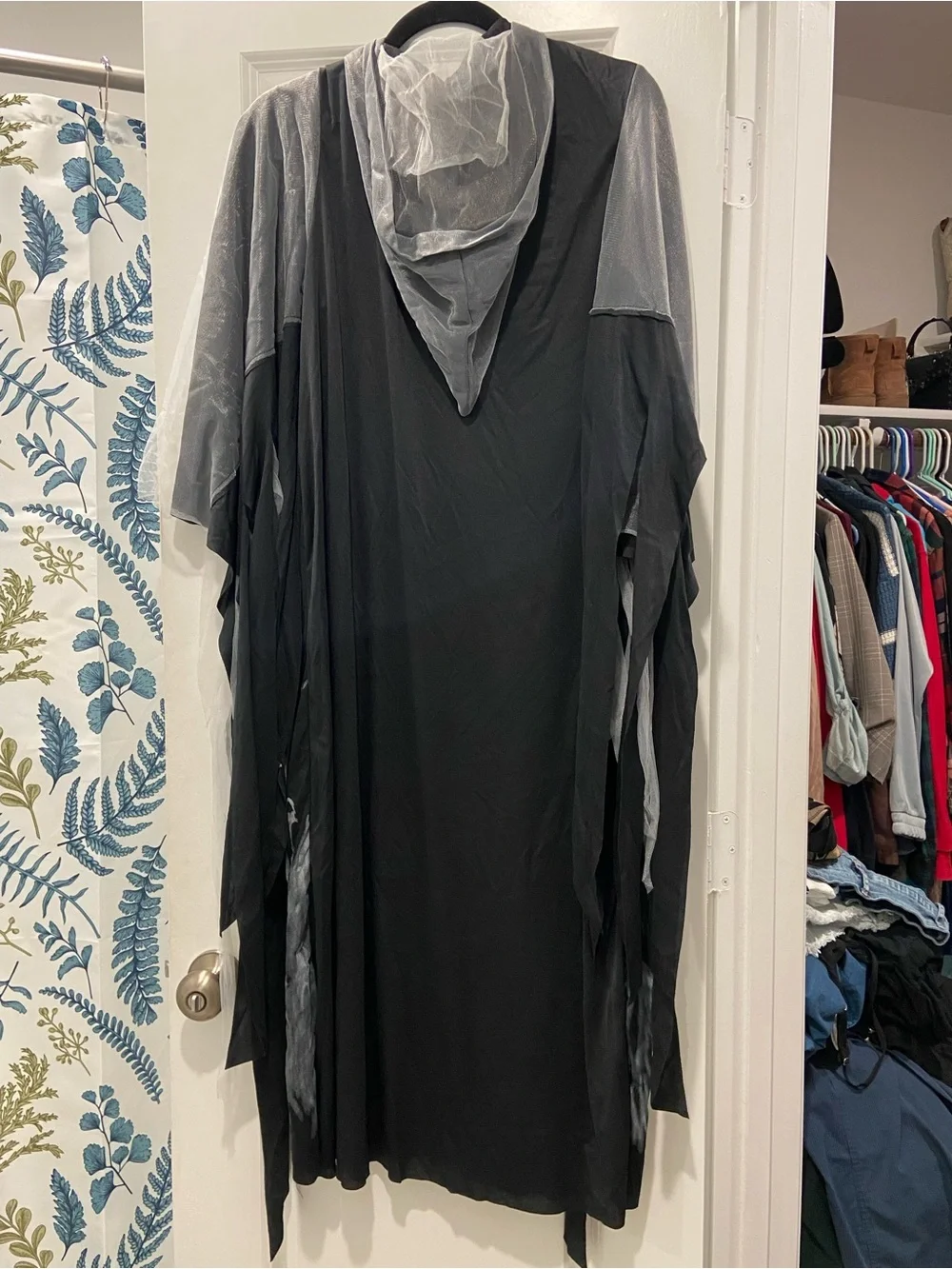 Spirit Soul Taker Kids Costume - Gray and Black Hooded Robe - Picture 6 of 7